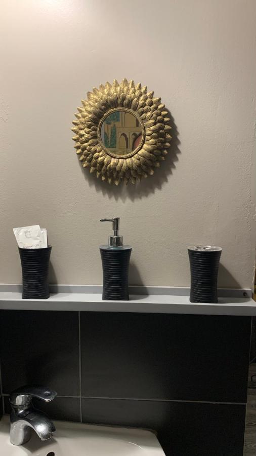 Le Studio 9 Μοντωμπάν Εξωτερικό φωτογραφία
